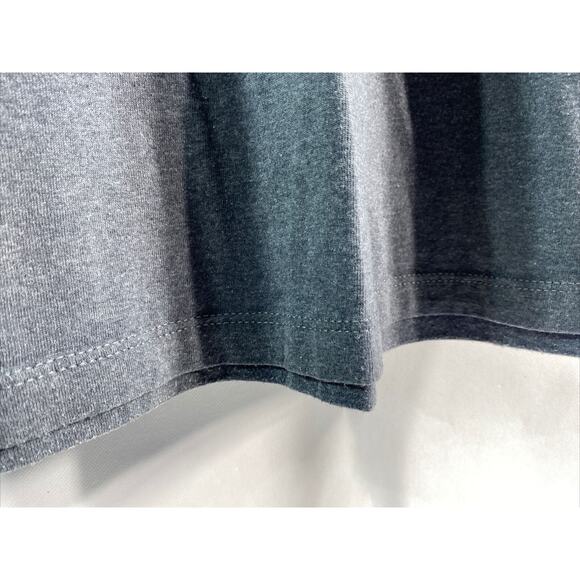 Lion King Graphic Gray Simba Timon Pumbaa Disney T-Shirt Men's Size Large 42-44 - Picture 5 of 7